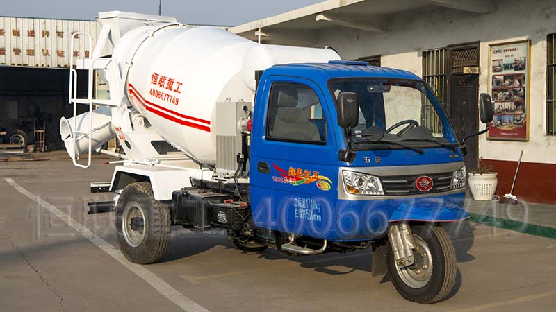 三轮小搅拌车